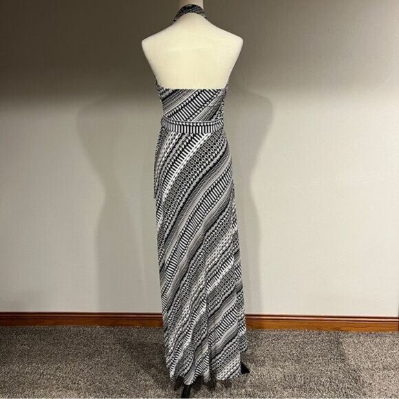 White House Black Market Geometric Print Halter Maxi Dress size 0 - Picture 8 of 14